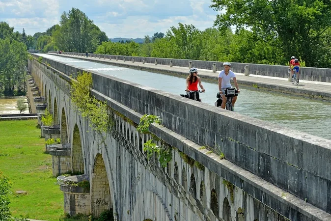 Le Pont Canal