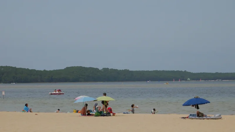 Plage surveillée Le Montaut