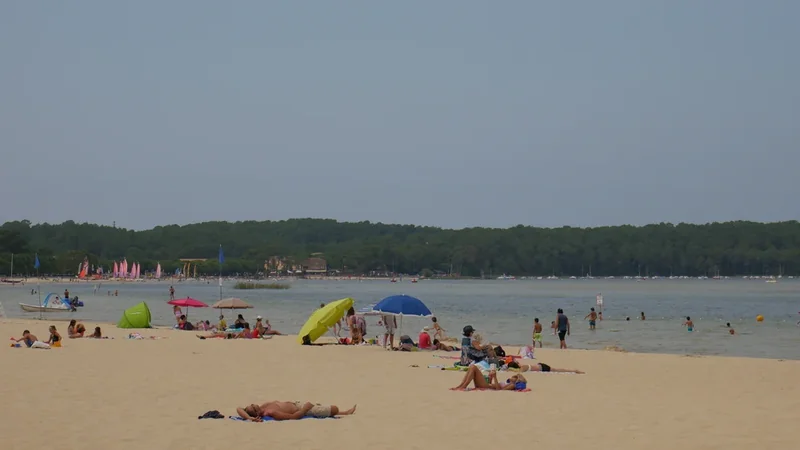 Plage surveillée Le Montaut