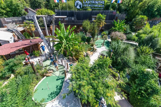 Jungle Golf - Univerland Le Bugue