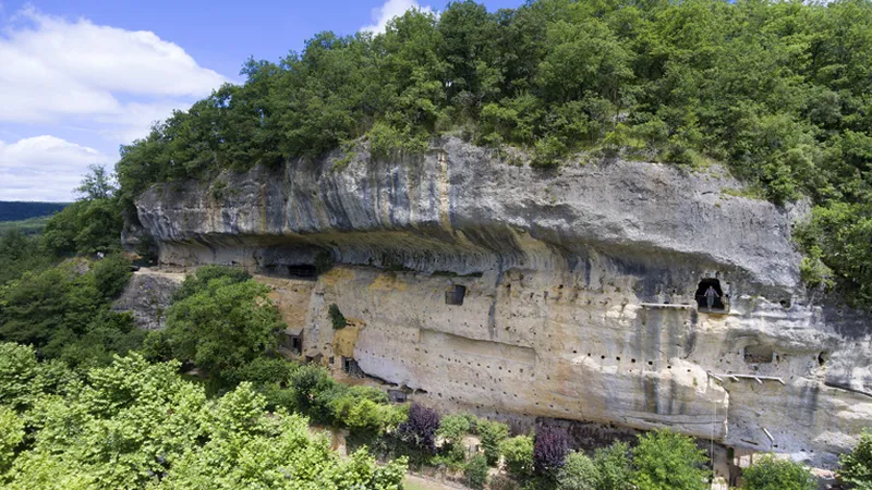 Les Grottes du Roc de Cazelle