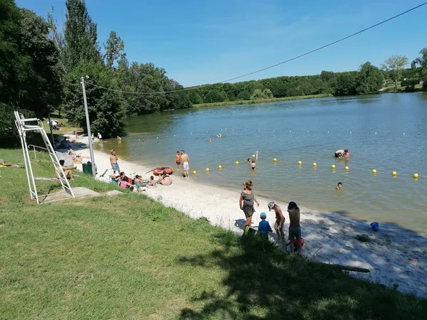 Lac de Damazan