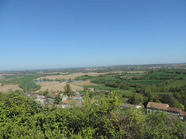 Butte de la vierge à Monbahus