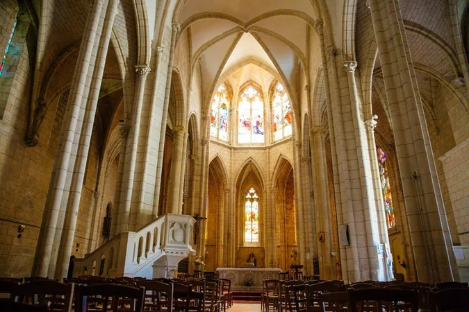 Collégiale d'Uzeste