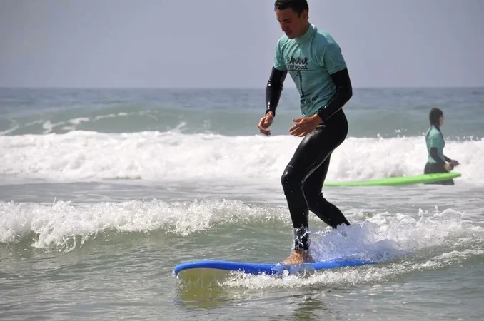 Banana Surf School