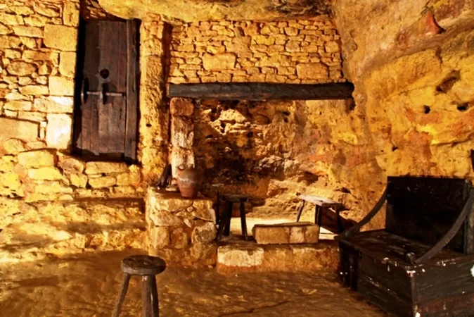 Les Troglos de Belvès