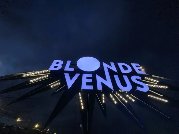 Blonde Vénus