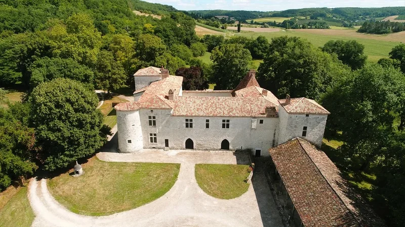Château de Sainte-Foy d'Anthé