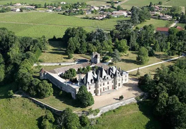 Château et Tour Michel de Montaigne