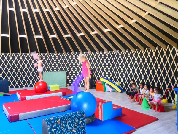 Komonò CirCus - Ecole de Cirque