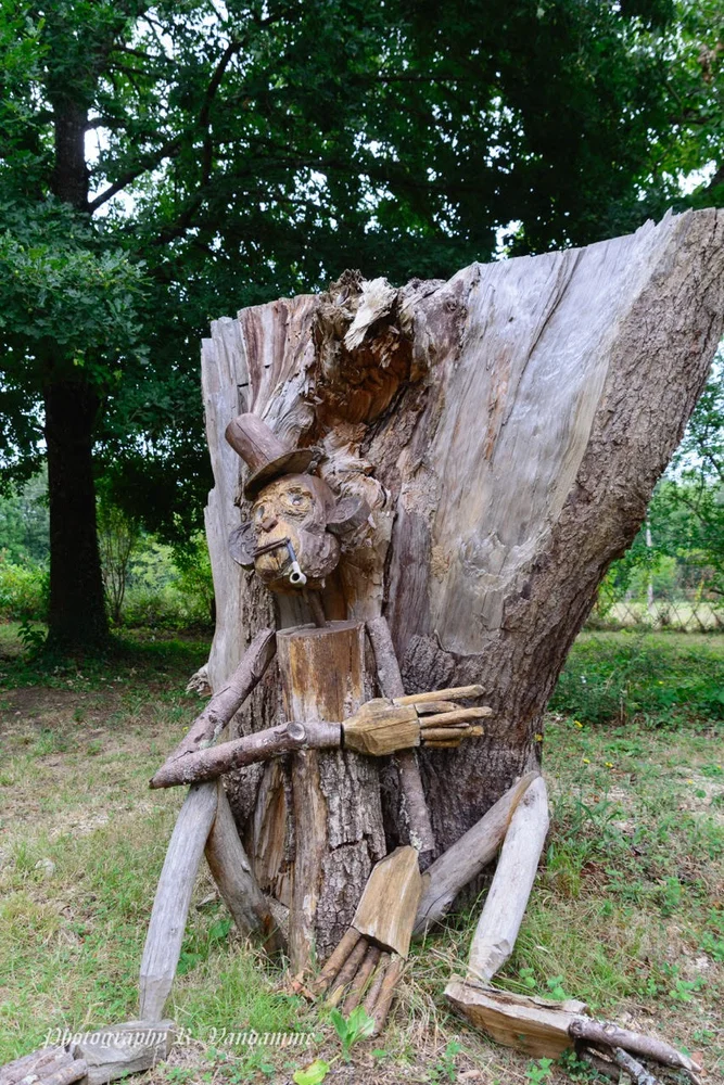 Le parc des Doublorigènes Jardin d'arts et de loisirs nonchalants
