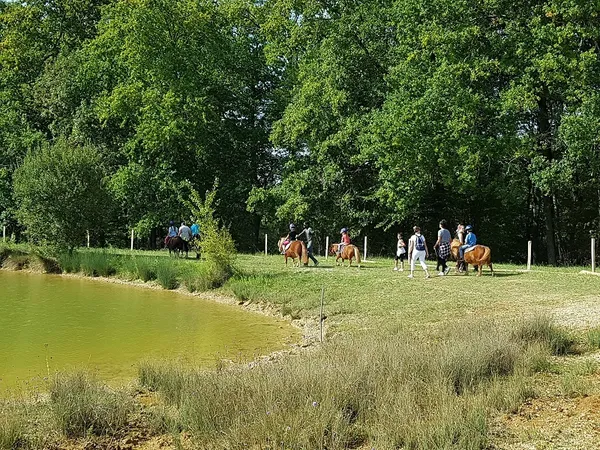 Ferme découverte au Domaine d’Écoline