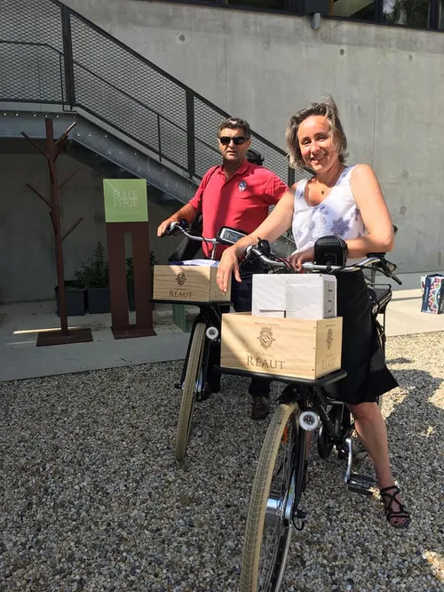 Parcours à vélo éléctrique au Château Réaut