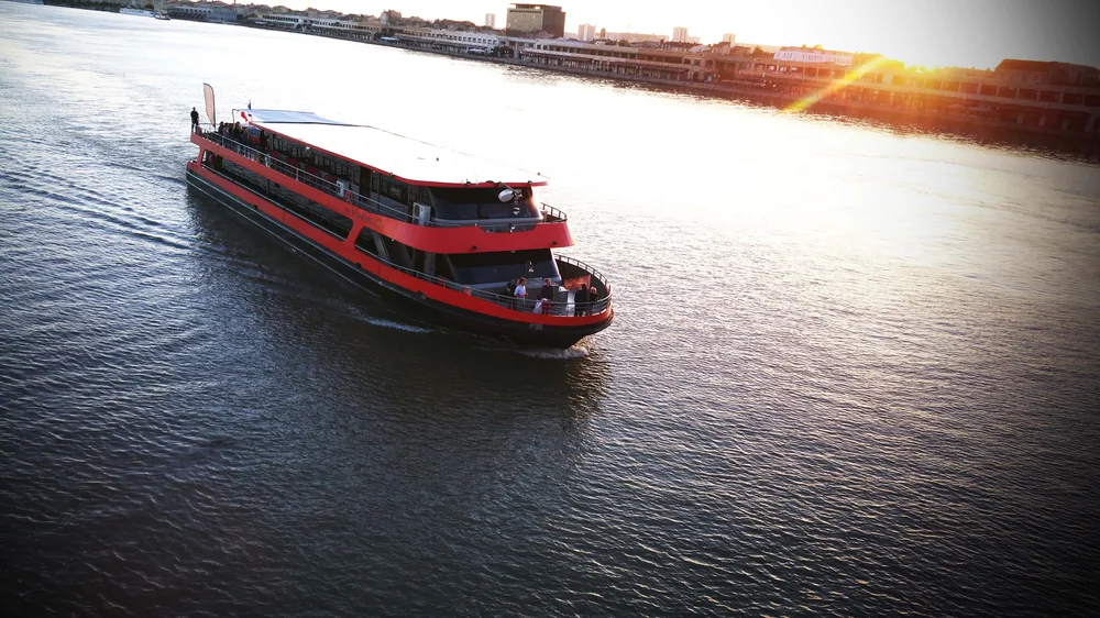 Les Bateaux Bordelais