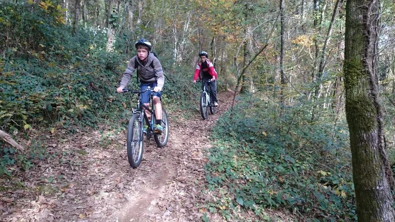 Location VTT et VAE Dordogne Outdoor Experience