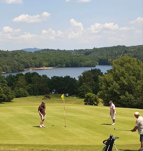 Golf de Neuvic d'Ussel