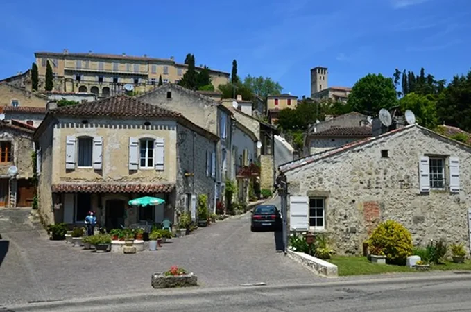 Poudenas, une ambiance de Toscane