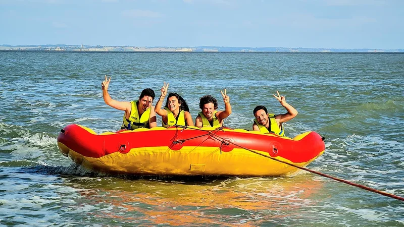 Flyjet33 - Activités nautiques - Jet ski et bouées tractées