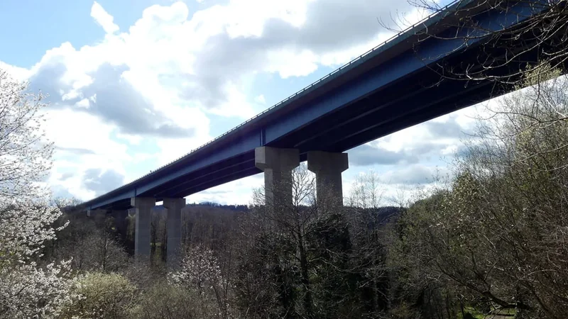 De Bialet aux deux viaducs