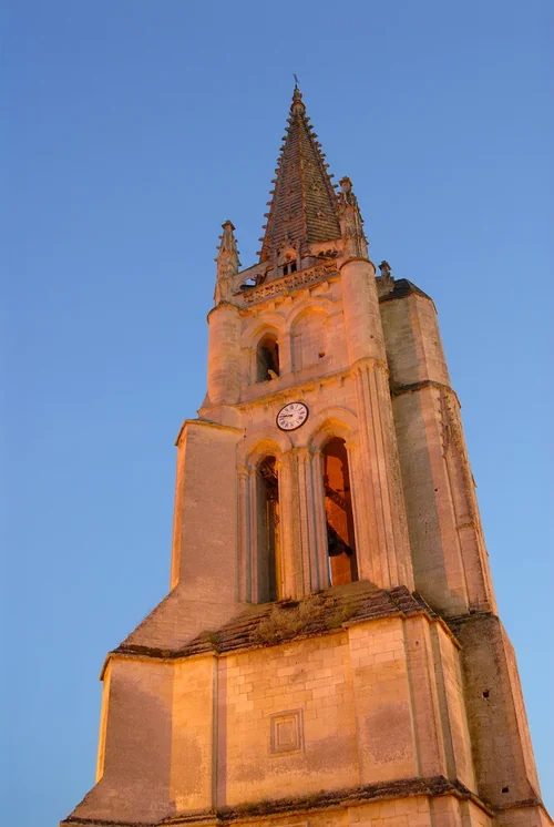 Clocher de l'église monolithe