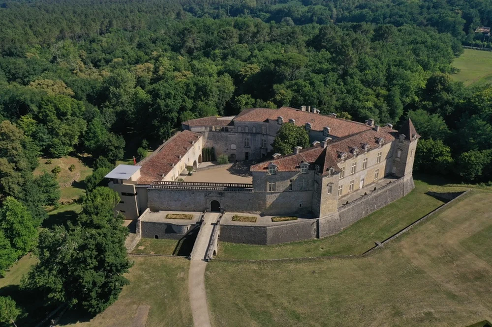 Château Royal de Cazeneuve