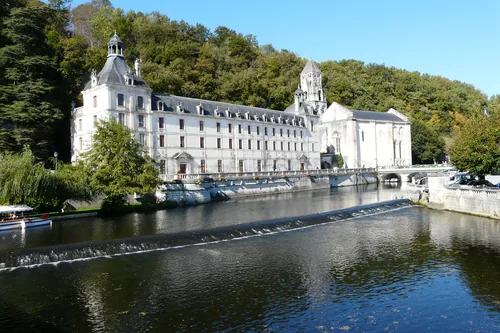 Brantôme en Périgord — vue représentative (Wikimedia Commons)