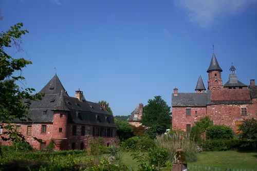 Collonges-la-Rouge — vue représentative (Wikimedia Commons)