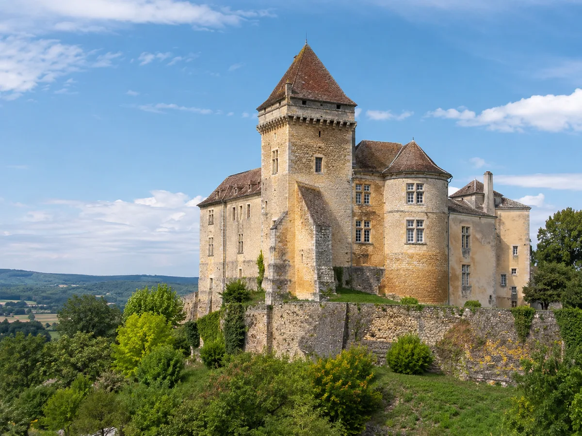 Château du Théron à Prayssac : comprendre une forteresse avec des architectes